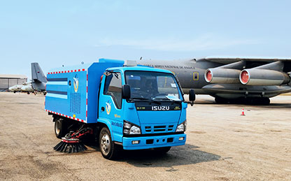 天游TY8线路检测中心扫路车交付安哥拉机场使用